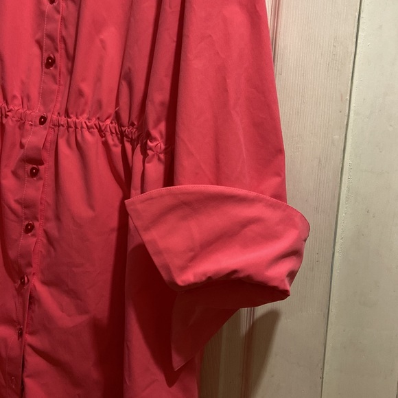 Hilary MacMillan Barbie - Picture 5 of 10